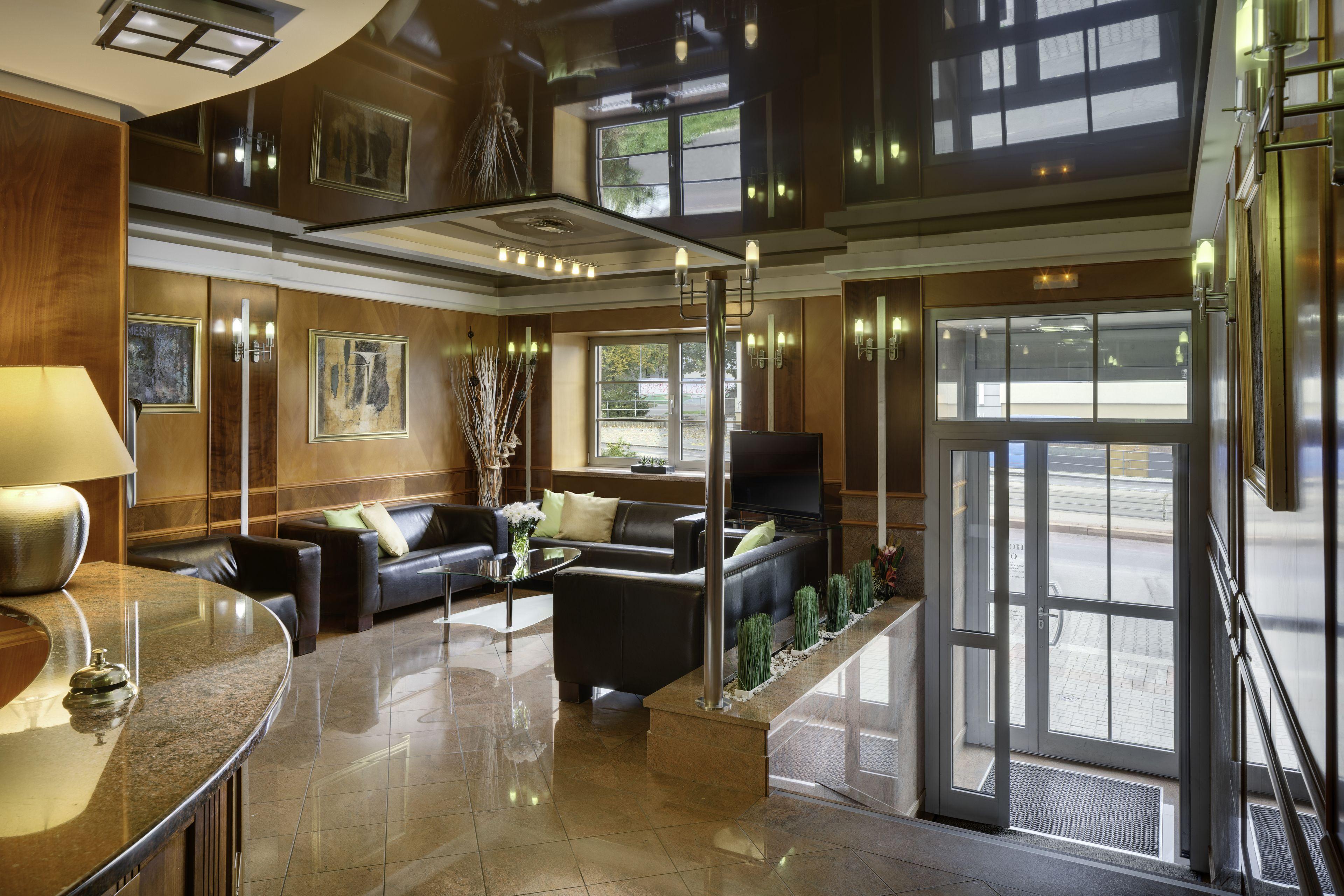 Hotel Oya, Prague
